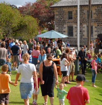 1a-Pear_Tree_Kerikeri_Easter_Egg_Hunters.jpg